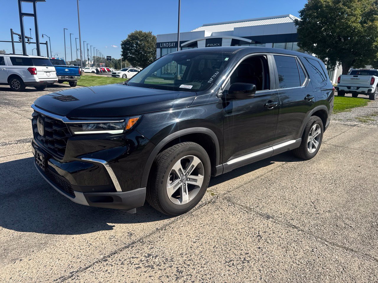 Used 2023 Honda Pilot EX-L image 3