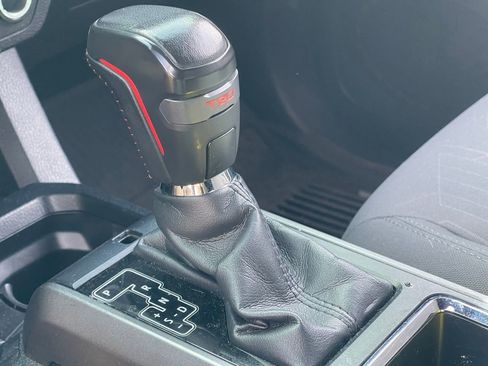 Used 2019 Toyota Tacoma TRD Sport w/ Exterior Package image 8