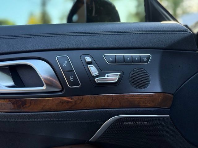 Used 2013 Mercedes-Benz SL 550 image 15