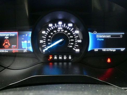 Used 2022 Ford Edge Titanium image 18