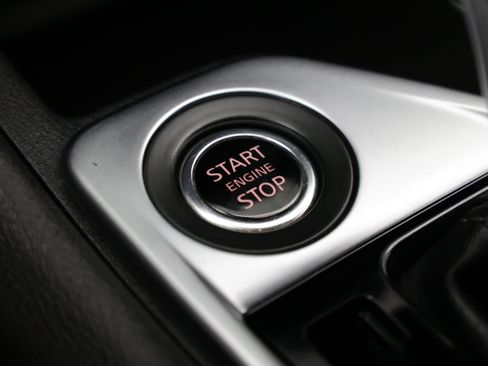 Used 2021 Nissan Sentra SV FWD image 22