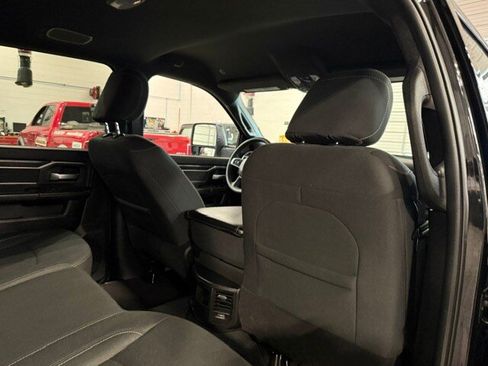 Used 2025 RAM 2500 Big Horn AWD/4WD image 15