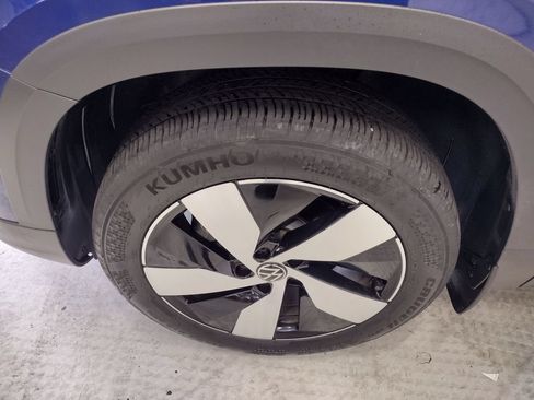 Certified 2024 Volkswagen Taos S AWD/4WD image 6
