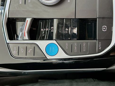 Used 2024 BMW i4 xDrive40i image 25