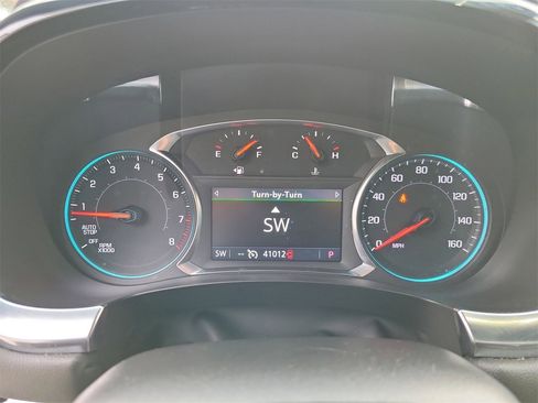 Used 2023 Chevrolet Traverse LT image 22