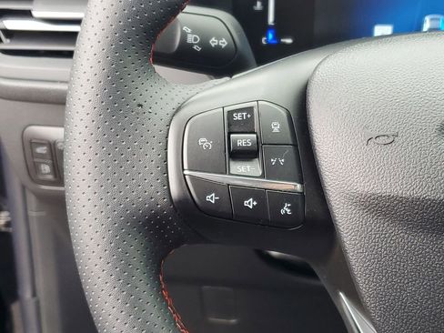 Used 2025 Ford Escape ST-Line w/ Equipment Group 301A image 14