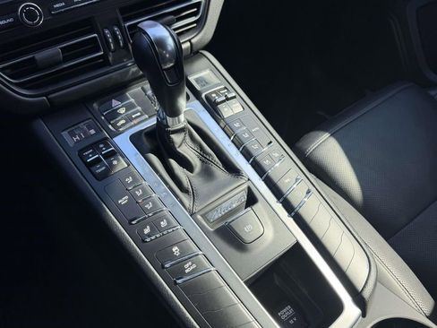 Used 2019 Porsche Macan S AWD/4WD image 6