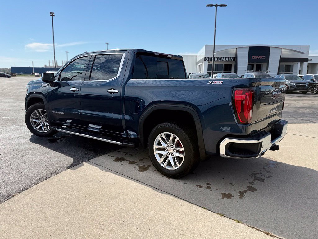 Used 2021 GMC Sierra 1500 SLT w/ SLT Premium Plus Package AWD/4WD image 3