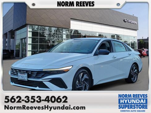 Certified 2025 Hyundai Elantra Sport image 1