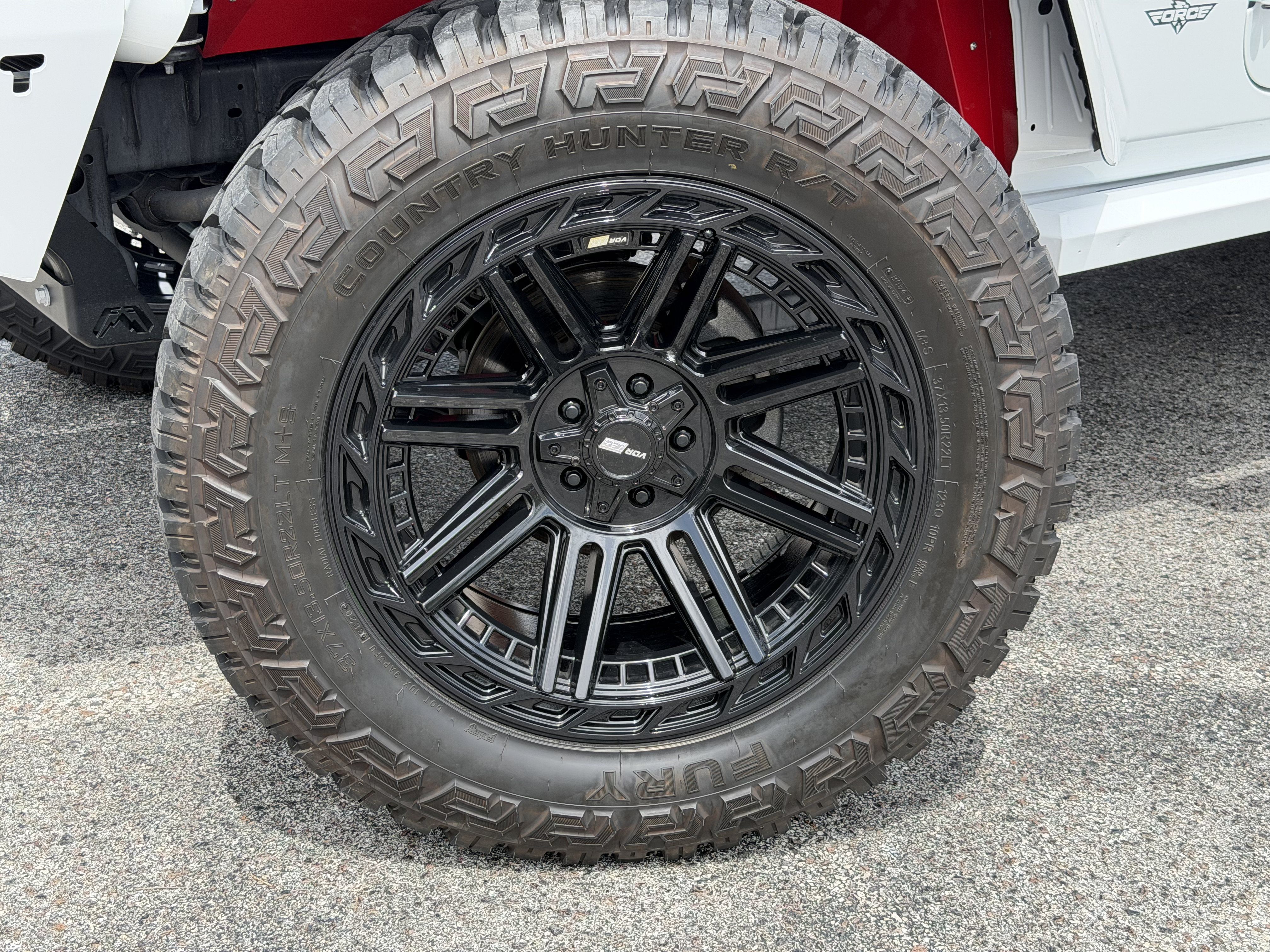 Used 2025 Jeep Wrangler Unlimited Sahara AWD/4WD image 12
