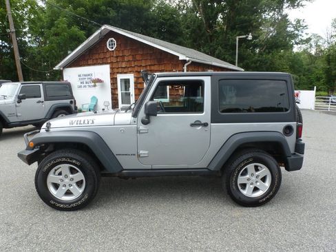Used 2016 Jeep Wrangler Sport AWD/4WD image 10