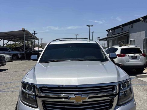 Used 2016 Chevrolet Suburban LTZ RWD image 10