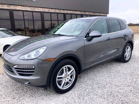 Used 2014 Porsche Cayenne AWD/4WD image 5