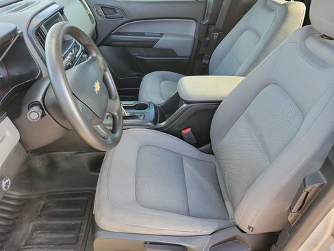 Used 2018 Chevrolet Colorado W/T RWD image 9