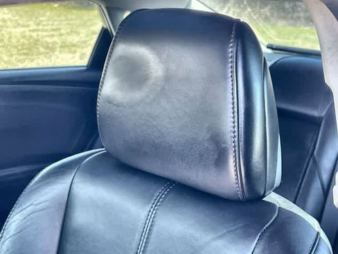 Used 2016 Toyota Avalon Limited image 25