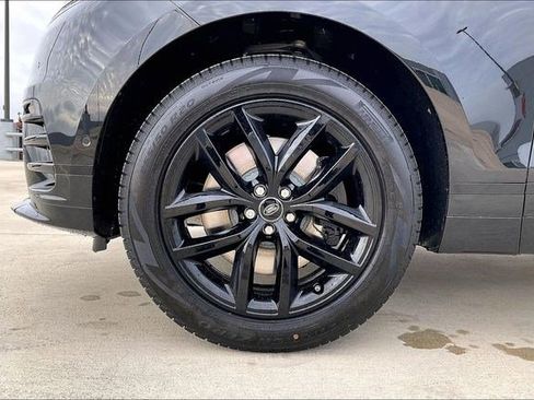 New 2026 Land Rover Range Rover Velar Dynamic SE image 15