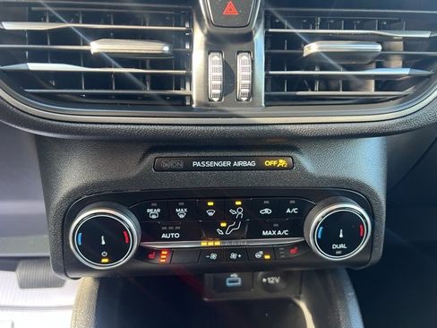 Used 2023 Ford Escape Active image 29