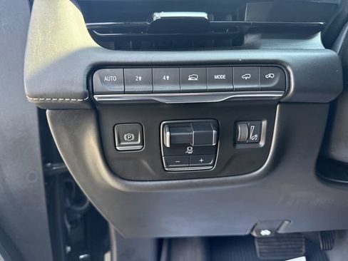 Used 2023 Cadillac Escalade ESV Sport Platinum w/ LPO, ONYX Package AWD/4WD image 14