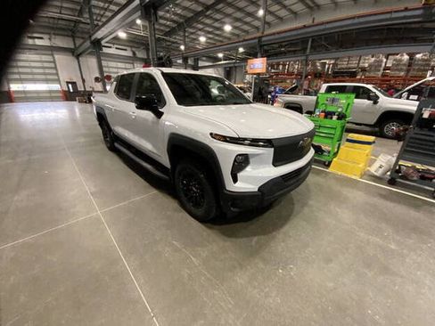 Used 2024 Chevrolet Silverado EV W/T AWD/4WD image 1
