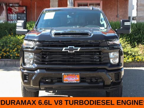 Used 2025 Chevrolet Silverado 2500 Custom w/ Custom Value Package AWD/4WD image 3