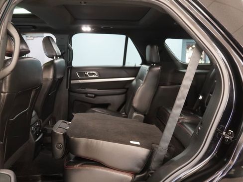 Used 2018 Ford Explorer Sport w/ Equipment Group 401A AWD/4WD image 27
