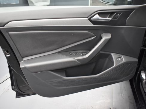 Used 2019 Volkswagen Jetta S w/ Driver Assistance Package FWD image 5