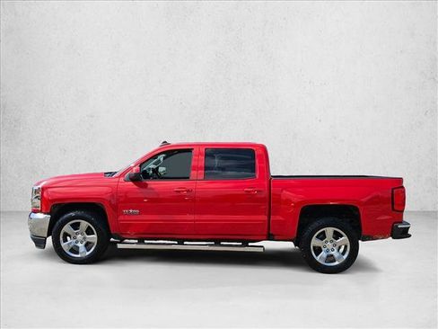 Used 2018 Chevrolet Silverado 1500 LT w/ Texas Edition RWD image 9