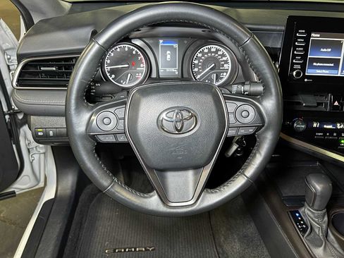 Used 2023 Toyota Camry SE w/ Cold Weather Package image 25