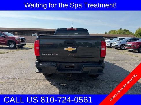 Used 2018 Chevrolet Colorado W/T w/ WT Convenience Package AWD/4WD image 2
