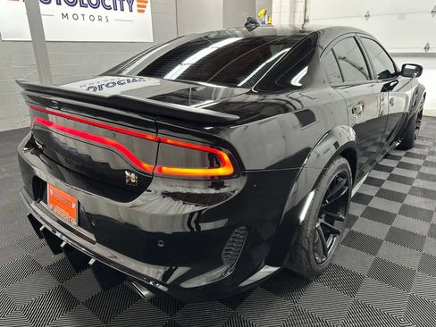 Used 2023 Dodge Charger Scat Pack RWD image 9