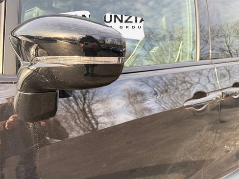 New 2026 Chrysler Pacifica Limited image 31