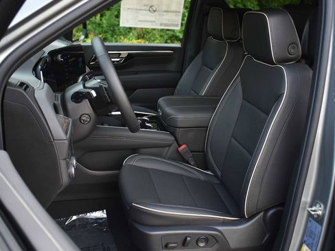 New 2026 Chevrolet Tahoe Premier image 9