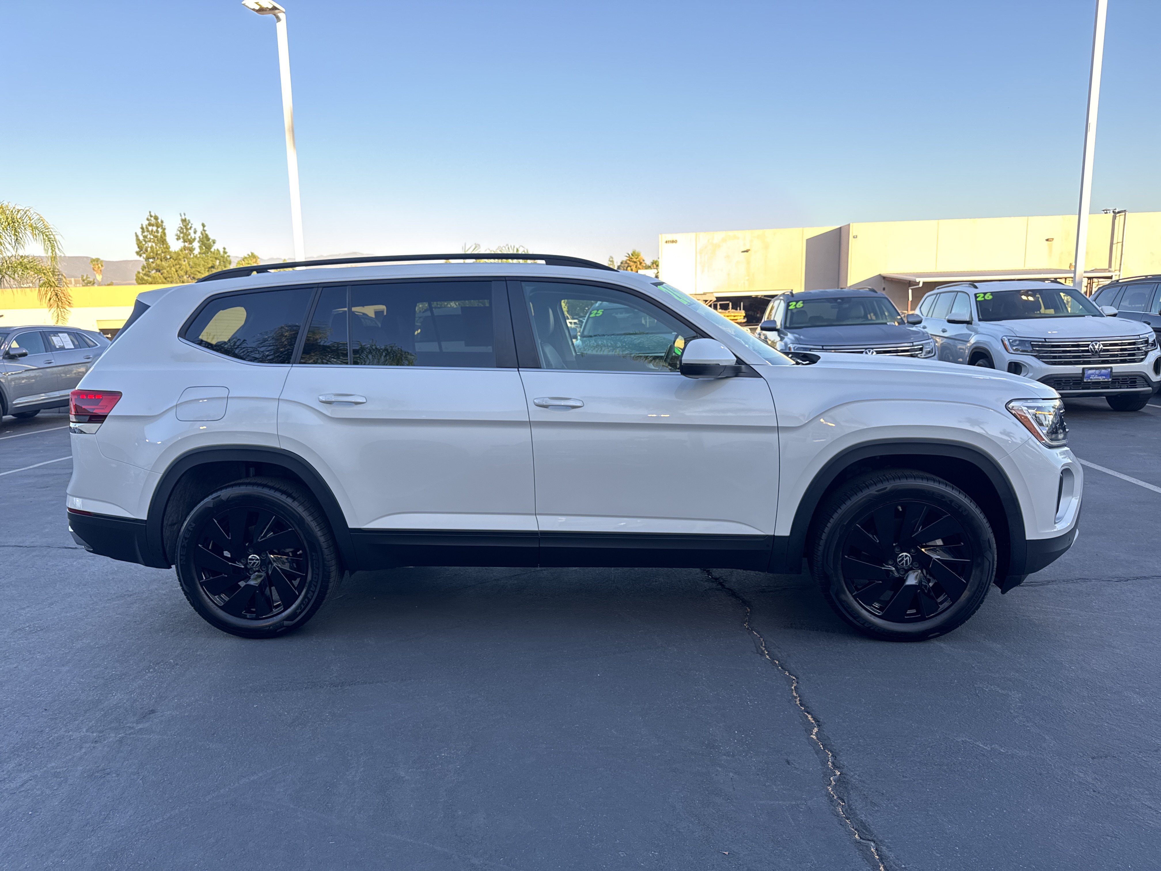 Used 2026 Volkswagen Atlas SE FWD image 10
