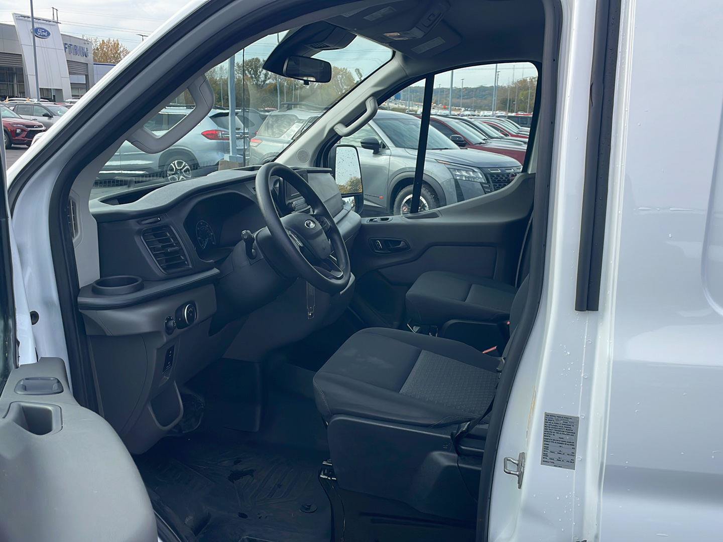 Used 2025 Ford Transit 250 Low Roof w/ Exterior Upgrade Package RWD image 9