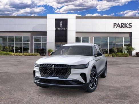 New 2026 Lincoln Nautilus Premier AWD/4WD image 2