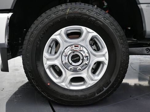 New 2026 Ford F350 XLT w/ XLT Premium Package image 32