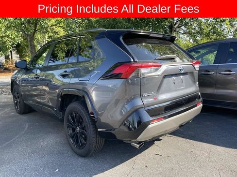 Used 2023 Toyota RAV4 XSE AWD/4WD image 4