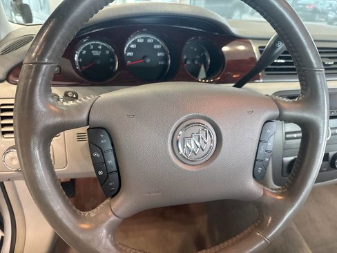 Used 2010 Buick Lucerne CXL image 27