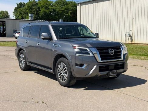 Used 2021 Nissan Armada SL w/ Captain's Chairs Package AWD/4WD image 1