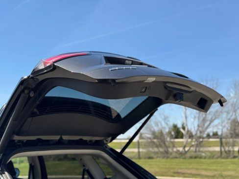 Used 2019 Ford Edge Titanium w/ Equipment Group 301A AWD/4WD image 36
