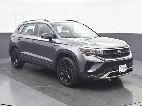 Used 2023 Volkswagen Taos S AWD/4WD image 9
