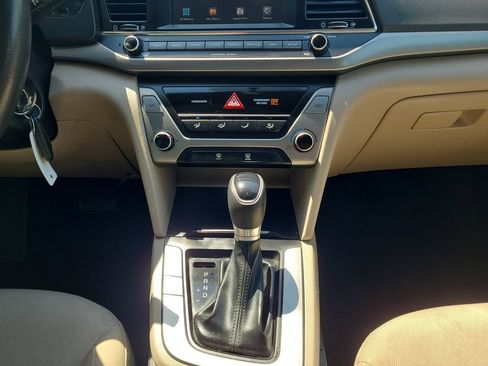 Used 2018 Hyundai Elantra SEL FWD image 11