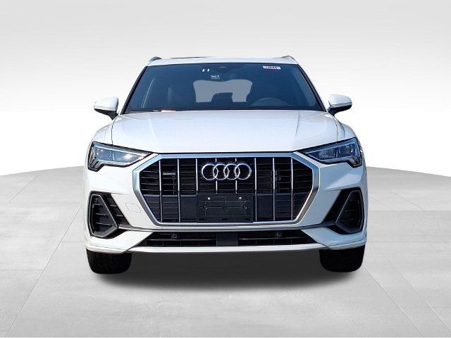Used 2025 Audi Q3 2.0T Premium AWD/4WD image 2