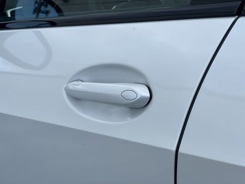 Certified 2023 BMW X5 xDrive40i w/ M Sport Package image 31