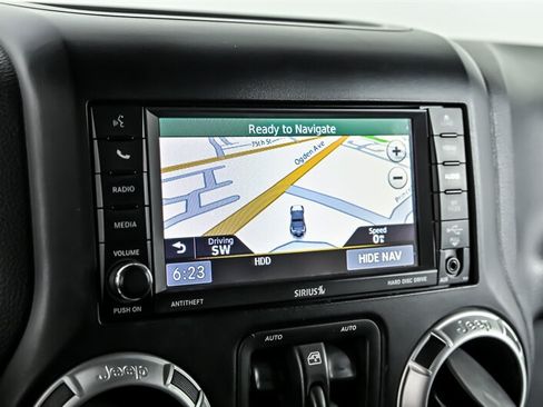 Used 2012 Jeep Wrangler Unlimited Sahara w/ Connectivity Group AWD/4WD image 22