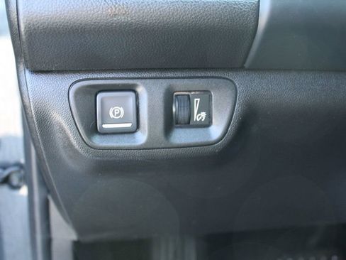 Used 2020 GMC Acadia SLT image 28