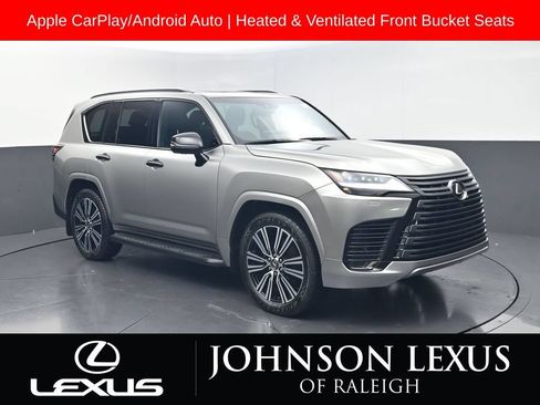 Used 2023 Lexus LX 600 4WD w/ Appearance Package image 3