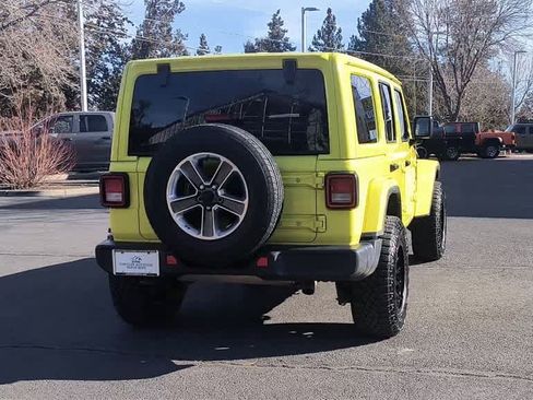 Used 2023 Jeep Wrangler Sahara image 8