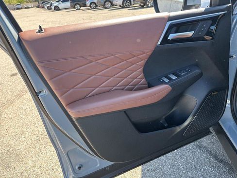 Used 2025 Mitsubishi Outlander SEL AWD/4WD image 19