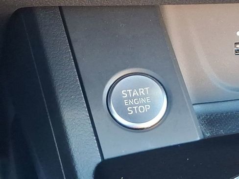 Certified 2022 Audi A4 2.0T Premium w/ 18" Wheel Package image 25